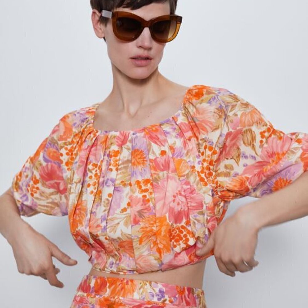 NWT Zara Floral Crop Top with Balloon Sleeves Small